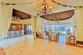 Occidental Grand Xcaret All Inclusive Hotel Los Dos Compadres