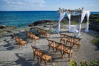 Occidental Grand Xcaret All Inclusive Hotel Los Dos Compadres Mexico