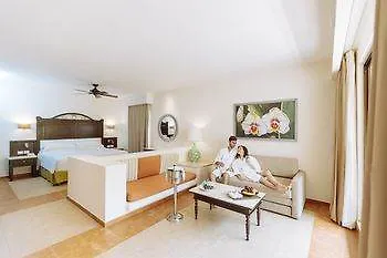 Occidental Grand Xcaret All Inclusive Hotel Los Dos Compadres